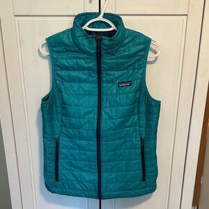 Patagonia Nanopuff Vest, Women’s M, Turquoise and Navy